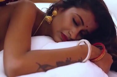 Indian Sexy Wife In Sari Hot Romantic New Sex With Sadhu Baba