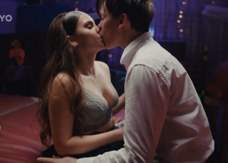 Karolin Omastová Nude Sex in Sex O'Clock